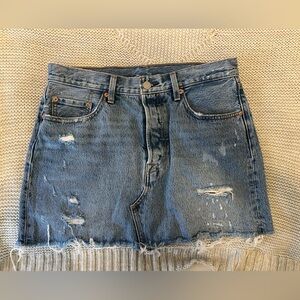 Levis Denim Skirt Size 29
